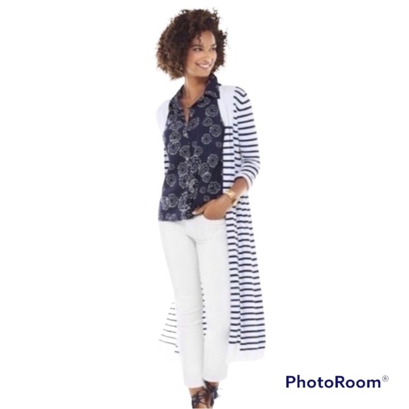 CAbi Blue & White Dandelion Wish Sleeveless Top - Picture 1 of 7